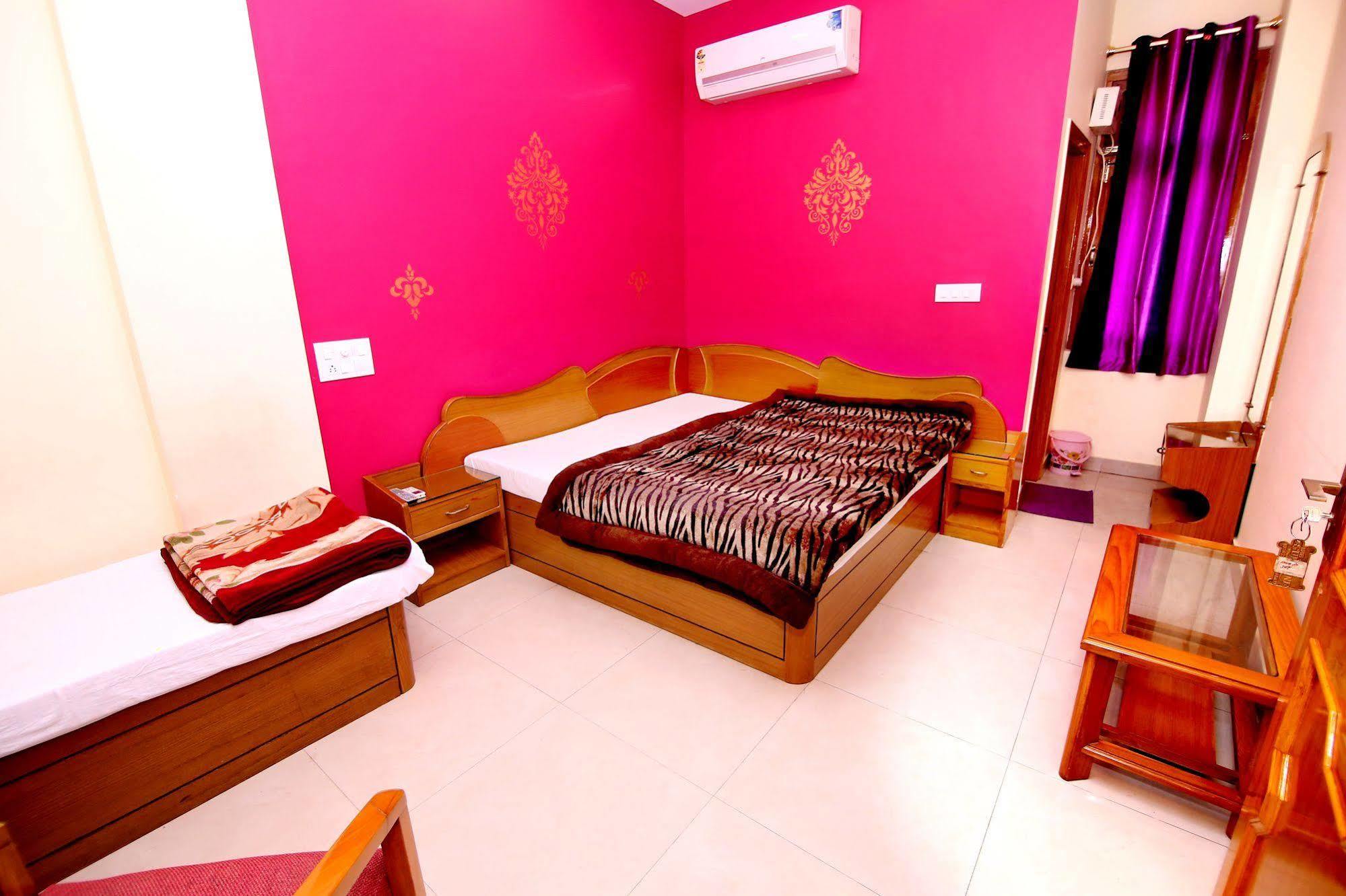 Hotel Sunshine Haridwar Ngoại thất bức ảnh