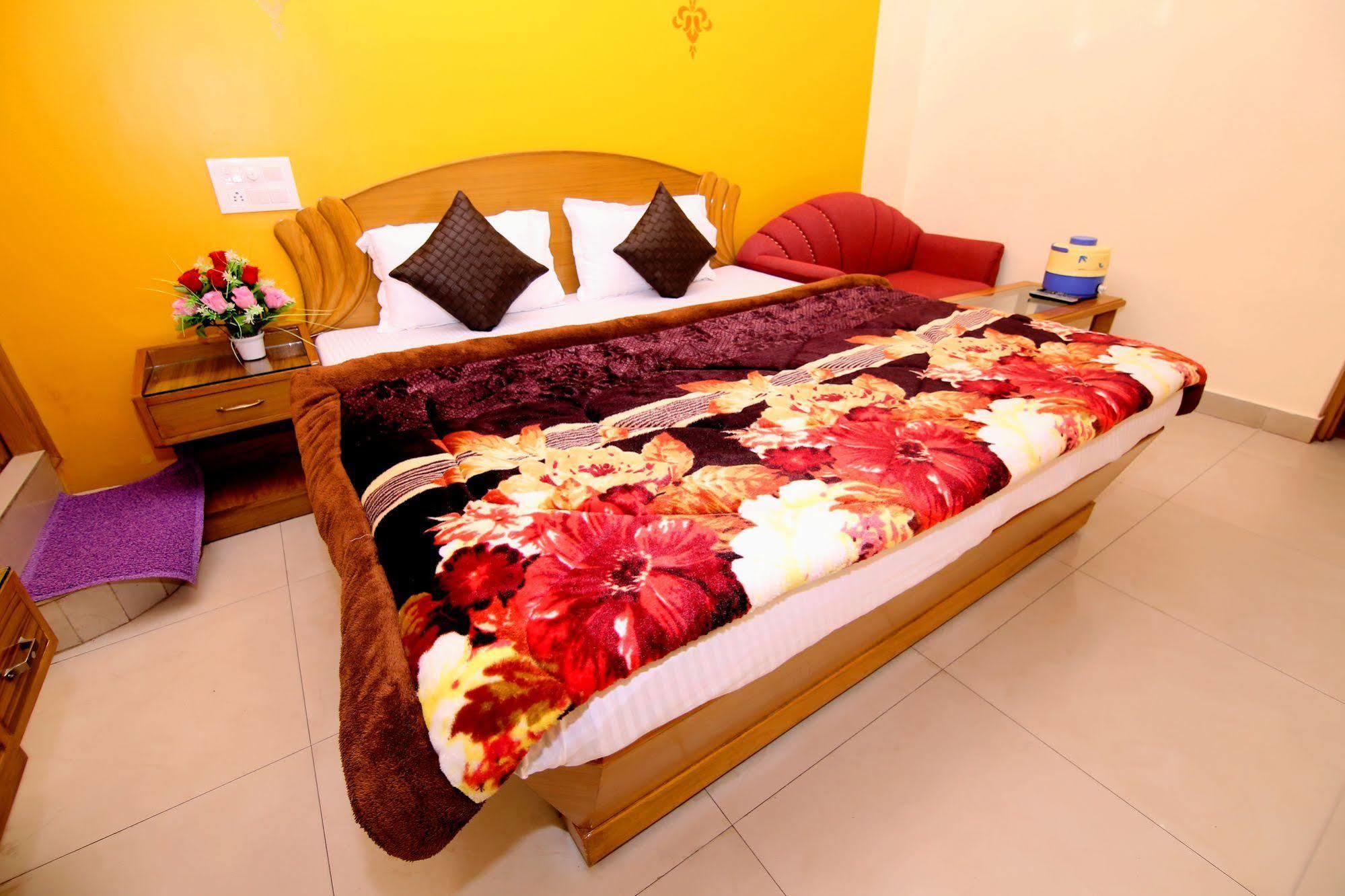 Hotel Sunshine Haridwar Ngoại thất bức ảnh